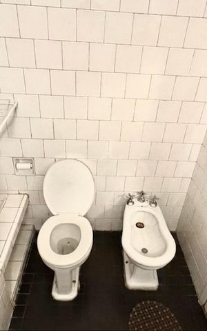 Apartamento à venda com 88m², 2 quartos e 1 vaga Apartamento à venda com 88m², 2 quartos e 1 vagaBanheiro