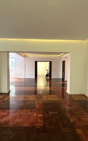 Apartamento à venda com 260m², 4 quartos e 1 vaga