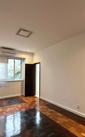 Apartamento à venda com 260m², 4 quartos e 1 vaga