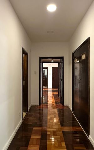 Apartamento à venda com 260m², 4 quartos e 1 vaga