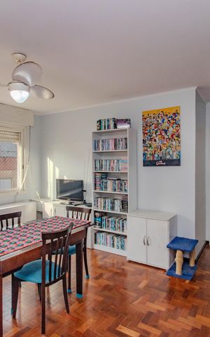 Apartamento à venda com 201m², 3 quartos e 1 vaga Apartamento à venda com 201m², 3 quartos e 1 vagaSala