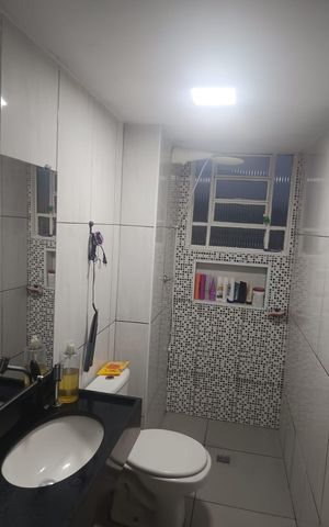 Apartamento à venda com 49m², 2 quartos e 1 vaga Apartamento à venda com 49m², 2 quartos e 1 vagaBanheiro
