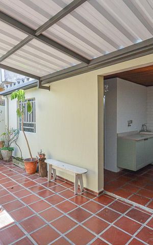 Casa para alugar com 164m², 2 quartos e 3 vagas Casa para alugar com 164m², 2 quartos e 3 vagasQuintal