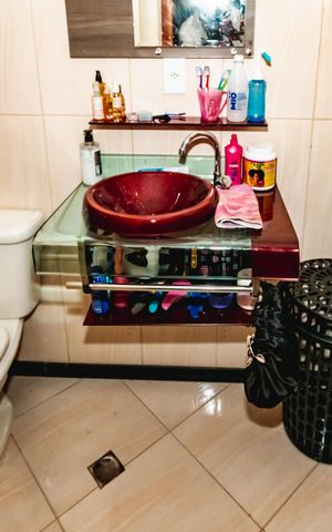 Casa para alugar com 150m², 4 quartos e 1 vagaBanheiro do Quarto 1