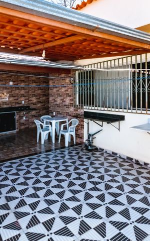 Casa para alugar com 150m², 4 quartos e 1 vagaVaranda
