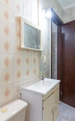 Casa para alugar com 32m², 1 quarto e sem vaga Casa para alugar com 32m², 1 quarto e sem vagaBanheiro