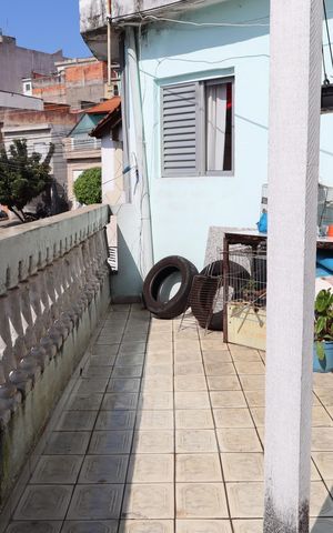 Casa à venda com 90m², 2 quartos e 1 vagaVaranda e área de serviço