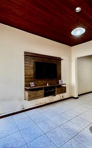 Casa à venda com 260m², 3 quartos e sem vagaSala