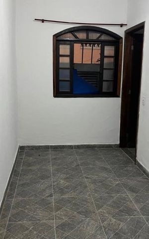 Casa para alugar com 90m², 2 quartos e 1 vaga Casa para alugar com 90m², 2 quartos e 1 vagaQuarto