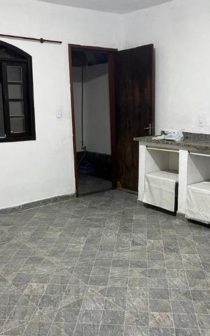 Casa para alugar com 90m², 2 quartos e 1 vaga Casa para alugar com 90m², 2 quartos e 1 vagaSala