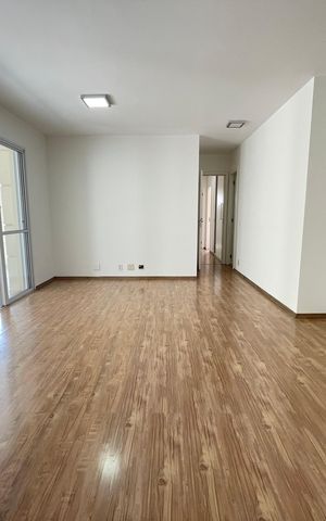 Apartamento para alugar com 120m², 4 quartos e 2 vagas Apartamento para alugar com 120m², 4 quartos e 2 vagasSala