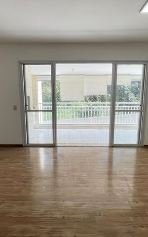Apartamento para alugar com 120m², 4 quartos e 2 vagas Apartamento para alugar com 120m², 4 quartos e 2 vagasSala