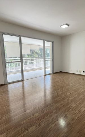 Apartamento para alugar com 120m², 4 quartos e 2 vagas Apartamento para alugar com 120m², 4 quartos e 2 vagasSala