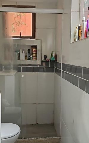Casa para alugar com 300m², 2 quartos e 2 vagas Casa para alugar com 300m², 2 quartos e 2 vagasBanheiro