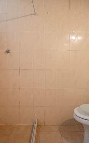 Casa para alugar com 150m², 3 quartos e 2 vagas Casa para alugar com 150m², 3 quartos e 2 vagasBanheiro Social