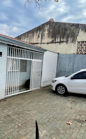Casa à venda com 99m², 2 quartos e 2 vagas Casa à venda com 99m², 2 quartos e 2 vagasGaragem