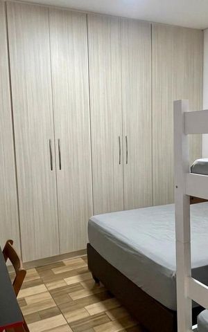 Casa à venda com 99m², 2 quartos e 2 vagas Casa à venda com 99m², 2 quartos e 2 vagasQuarto