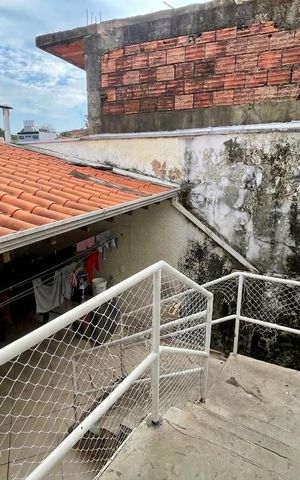 Casa à venda com 99m², 2 quartos e 2 vagas Casa à venda com 99m², 2 quartos e 2 vagasÁrea externa