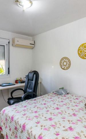 Casa de condomínio à venda com 250m², 3 quartos e 2 vagas