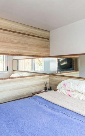Casa de condomínio à venda com 250m², 3 quartos e 2 vagas Casa de condomínio à venda com 250m², 3 quartos e 2 vagasQuarto