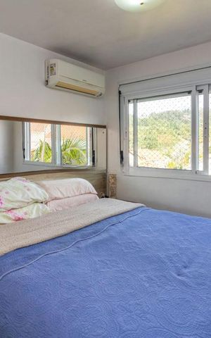 Casa de condomínio à venda com 250m², 3 quartos e 2 vagas Casa de condomínio à venda com 250m², 3 quartos e 2 vagasQuarto
