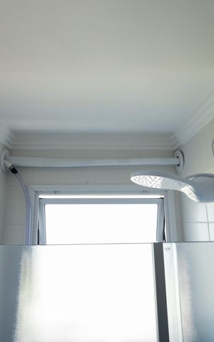 Apartamento para alugar com 73m², 2 quartos e 1 vaga Apartamento para alugar com 73m², 2 quartos e 1 vagaBanheiro da Suíte