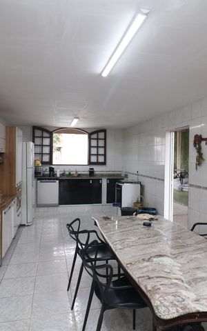 Casa para alugar com 540m², 4 quartos e 3 vagasCozinha