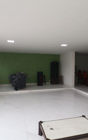 Casa para alugar com 540m², 4 quartos e 3 vagasSala