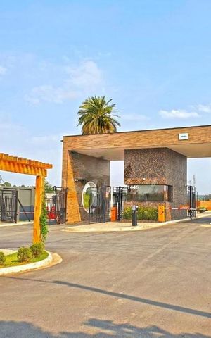 Casa de condomínio à venda com 200m², 3 quartos e 5 vagas