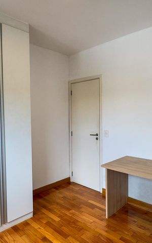 Apartamento para alugar com 192m², 5 quartos e 2 vagasQuarto 2