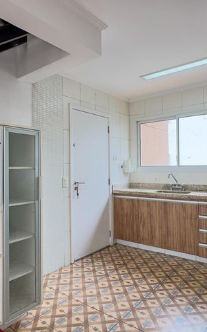 Apartamento para alugar com 192m², 5 quartos e 2 vagasCozinha