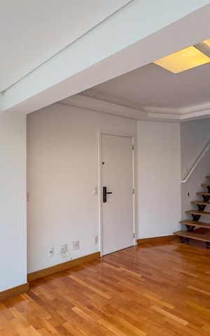 Apartamento para alugar com 192m², 5 quartos e 2 vagasSala