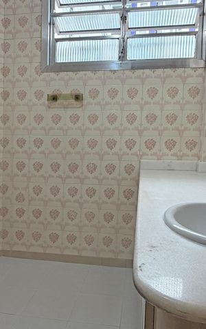 Apartamento para alugar com 99m², 3 quartos e sem vagaBanheiro