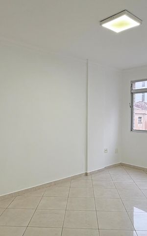 Apartamento para alugar com 99m², 3 quartos e sem vagaSala
