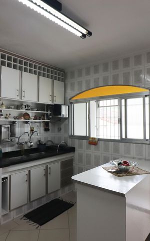 Casa à venda com 230m², 3 quartos e 4 vagasCozinha