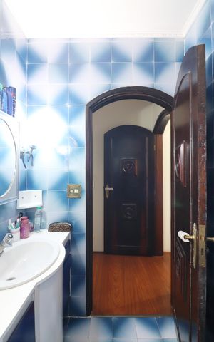 Casa à venda com 230m², 3 quartos e 4 vagasQuarto 1 - Suíte Banheiro 