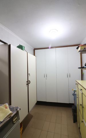 Casa à venda com 230m², 3 quartos e 4 vagasDespensa