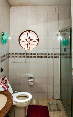 Casa à venda com 360m², 2 quartos e 3 vagasBanheiro Social