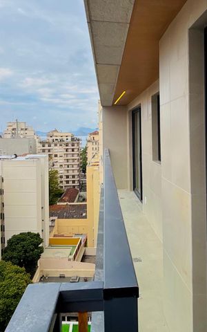 Apartamento para alugar com 155m², 4 quartos e 2 vagas