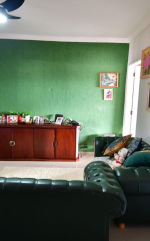 Casa à venda com 50m², 2 quartos e 3 vagasSala