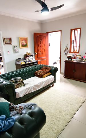 Casa à venda com 50m², 2 quartos e 3 vagasSala