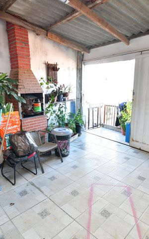 Casa à venda com 50m², 2 quartos e 3 vagasVaranda