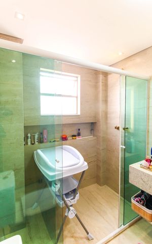 Apartamento à venda com 160m², 3 quartos e 1 vagaBanheiro da suíte