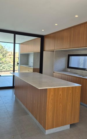 Casa de condomínio à venda com 335m², 3 quartos e 4 vagas Casa de condomínio à venda com 335m², 3 quartos e 4 vagasCozinha