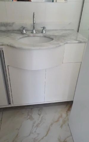 Apartamento para alugar com 76m², 3 quartos e 1 vaga Apartamento para alugar com 76m², 3 quartos e 1 vagaBanheiro