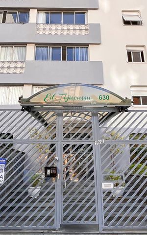 Apartamento para alugar com 120m², 3 quartos e 1 vagaFachada + plaquinha