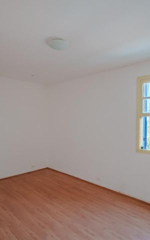 Casa à venda com 318m², 5 quartos e 6 vagas Casa à venda com 318m², 5 quartos e 6 vagasSuíte 1
