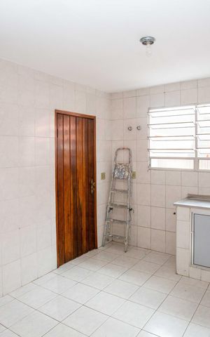 Casa à venda com 280m², 4 quartos e 3 vagasCasa 3 - Cozinha