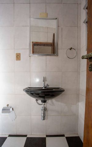 Casa à venda com 280m², 4 quartos e 3 vagasCasa 3 - Banheiro social 