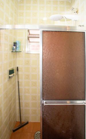 Casa à venda com 280m², 4 quartos e 3 vagasBanheiro social